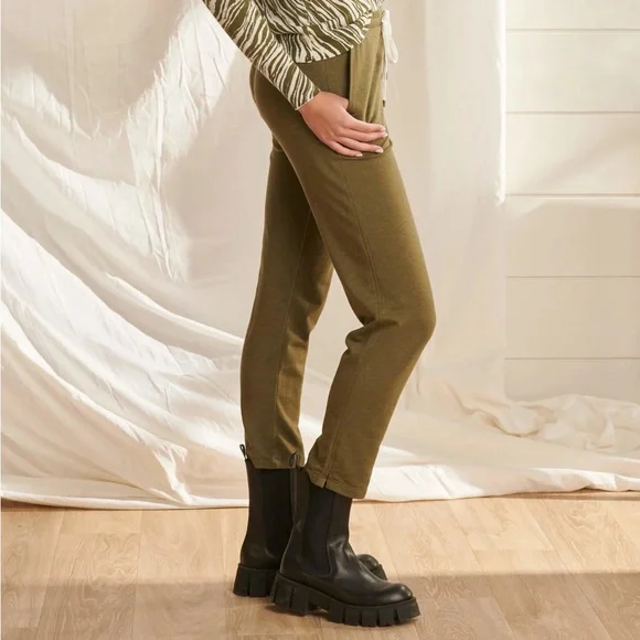 Hatley Adrien Jogger - Picture 6 of 11